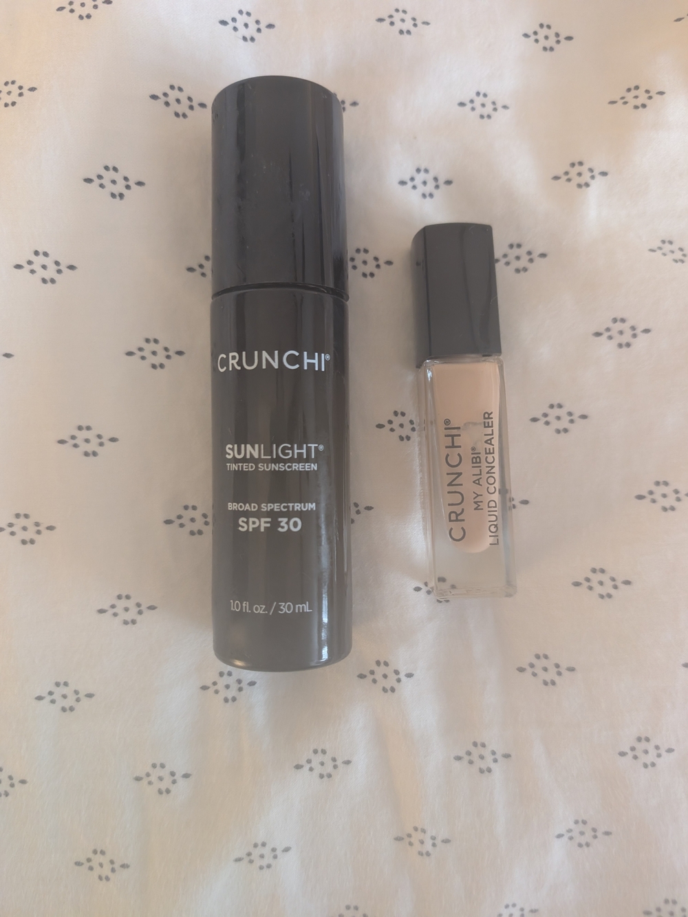 Crunchi Sunlight Tinted Sunscreen SPF 30 & My Alibi Liquid Concealer